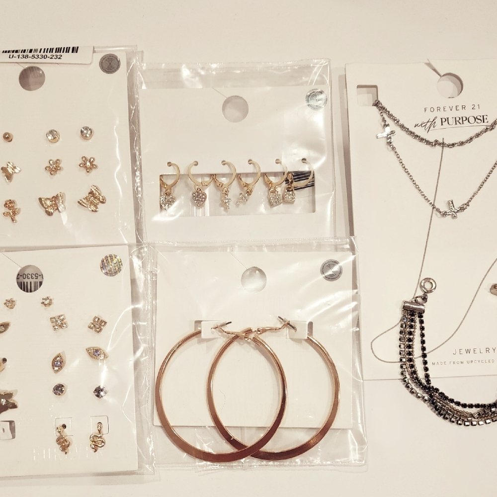 Lot of Jewelry.  Earrings, small bracelet, anklet. Never been used.